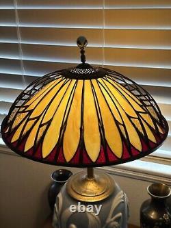 QUOIZEL Stained Glass Table Lamp Shade Tiffany Style 16 Unique Design Beautiful