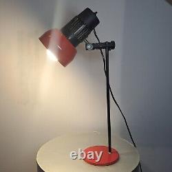 Lampe de bureau réglable Prova, milieu du siècle 1960s, métal rouge et noir fonctionnant italien