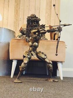 Sculpture de Prédateur 0,7 mètres en métal, œuvre d'art avec moteur, extrêmement rare, figurine vintage faite à la main.