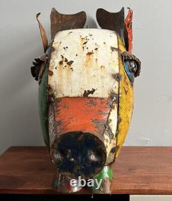Sculpture de cochon volant 'Think Outside' d'Aaron Jackson / EE-I-EE-I-O / Art moderne